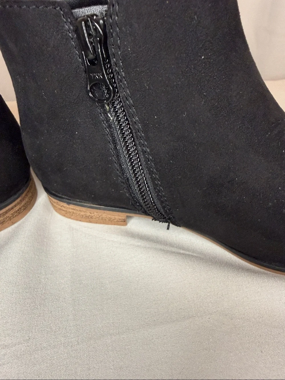 Cat & Jack kids black opal ankle boots zippers new faux suede 13 polka dot zip